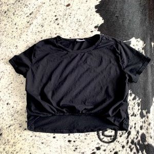 Abound Crop Top black and white